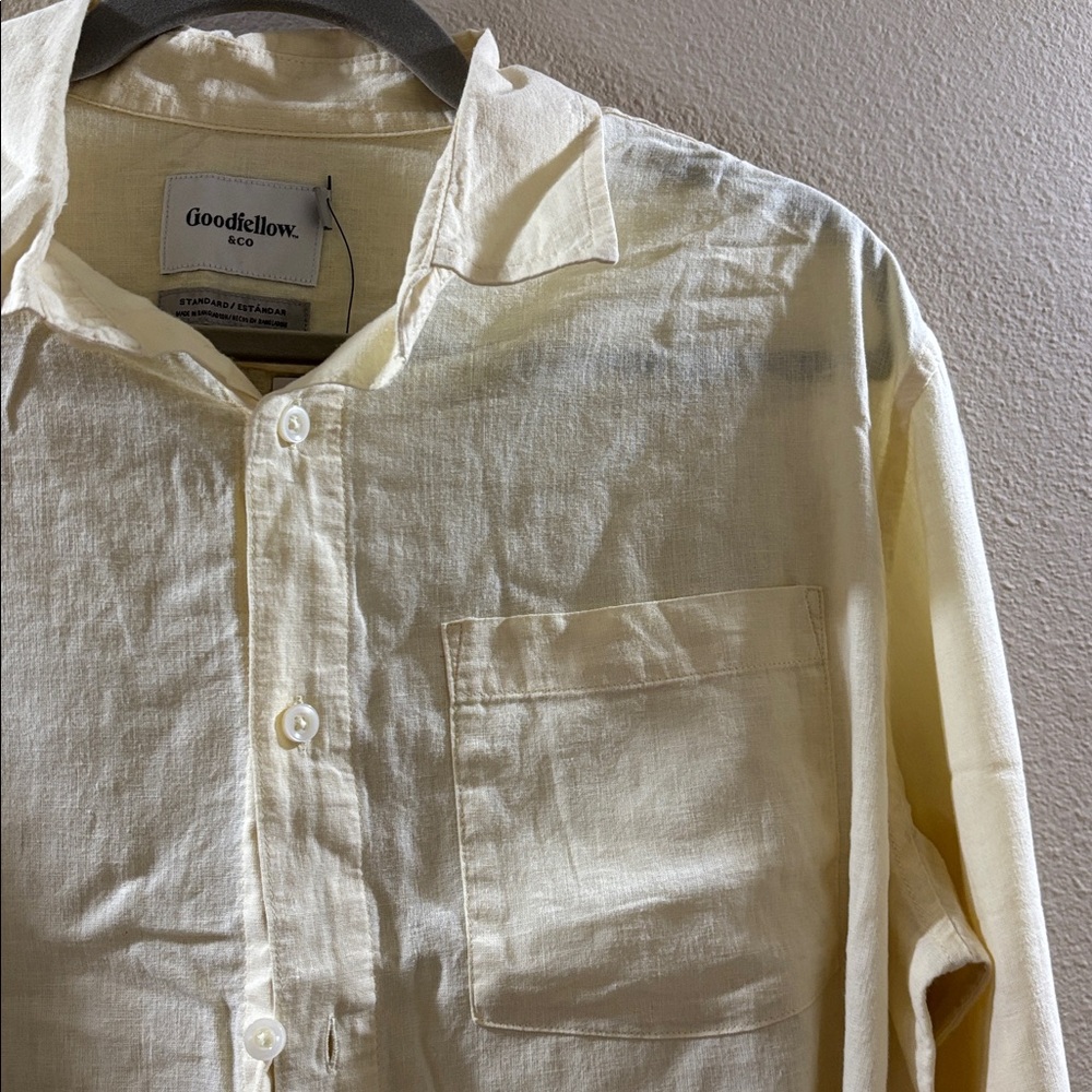 3/$13🌷 NEW. Linen Button Down - Picture 4 of 7